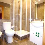 Spacious With Balcony * Portimão