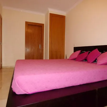 Appartement Spacious With Balcony