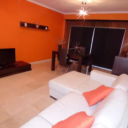 Spacious With Balcony Apartament Portimão
