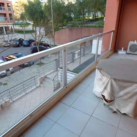Spacious With Balcony Apartamento *